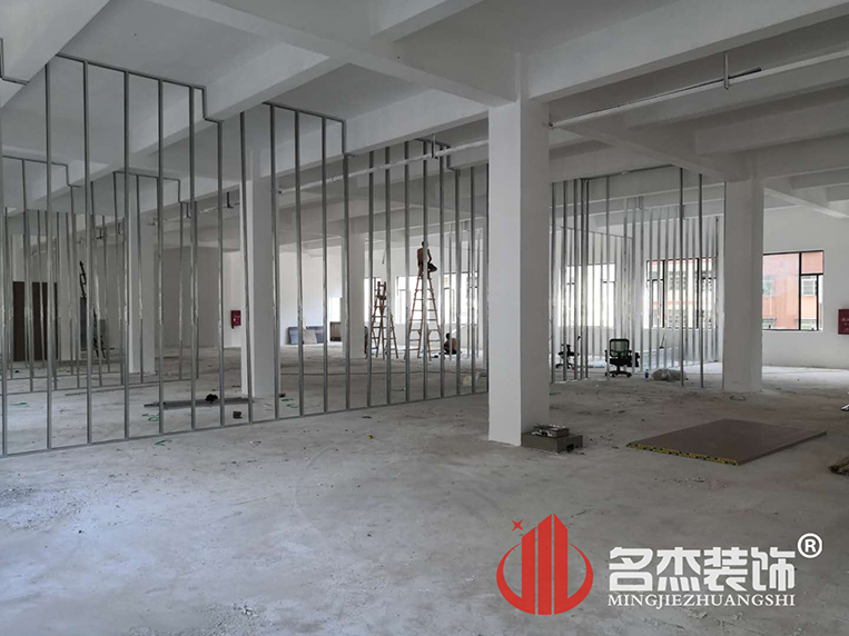 来自广州得越科技办公室装修项目的现场返图
